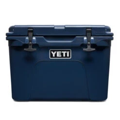YETI Tundra 35 -Simms || Orvis || Patagonia Sales 191241 Navy Hard Coolers Website Assets Studio Tundra 35 Navy Front 1680x1024 1