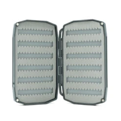 UMPQUA UPG FOAM ESSENTIAL DOUBLE FLY BOX -Simms || Orvis || Patagonia Sales 30089 Foam Essential Dual Mini Open Full 71941.1680630760