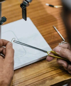 Loon Outdoors LOON D-LOOP TWEEZER -Simms || Orvis || Patagonia Sales D Loop Tweezer alt 1 1000x 4cc7ff68 38aa 434e af69 e4a702106371