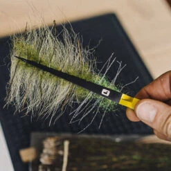 Loon Outdoors LOON D-LOOP TWEEZER -Simms || Orvis || Patagonia Sales D Loop Tweezer alt 4 1000x 81909436 aff2 410e ade4 235b2ba990b1