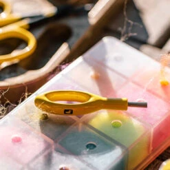 Loon Outdoors Loon Ergo Dubbing Pick -Simms || Orvis || Patagonia Sales Ergo Dubbing Pick alt 5 1000x 17ed9018 6cbd 4830 b79c 2acffbe8d9a4