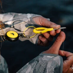 Loon Outdoors Loon Ergo Knot Tool -Simms || Orvis || Patagonia Sales Ergo Knot Tool alt 1 1000x 1da6555c e9df 473a 8feb 811b4de2db15