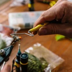 Loon Outdoors LOON ERGO WHIP FINISHER -Simms || Orvis || Patagonia Sales Ergo Whip Finisher alt 5 1000x 3fc8864e 7595 4368 bf21 f9da271125ee