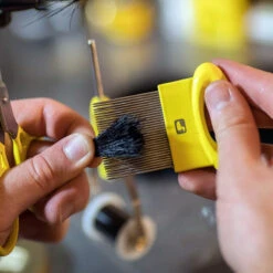 Loon Outdoors LOON ERGO UNDERFUR COMB -Simms || Orvis || Patagonia Sales Ergo Underfur Comb alt 2 1000x 39b8b423 3ae7 4302 999e fe8402f230ec