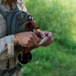 Fishpond Canyon Creek Chest Pack -Simms || Orvis || Patagonia Sales Fishpond TCO 2021 0039 CanyonCreek Dropdown