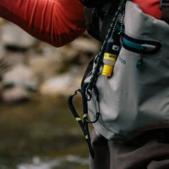 Loon Outdoors LOON Rouge Quickdraw Mitten Clamps -Simms || Orvis || Patagonia Sales Rogue Quickdraw Mitten Clamps alt 2 1000x 0d1a2fa4 9ba9 43fd 9865 4e66c9ce19bd