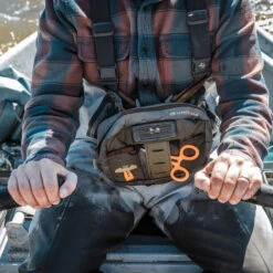 UMPQUA ZS2 WADER CHEST PACK 10 UMPQUA ZS2 WADER CHEST PACK -Simms || Orvis || Patagonia Sales UFM01328
