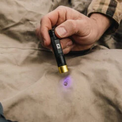 Loon Outdoors LOON UV NANO LIGHT -Simms || Orvis || Patagonia Sales UV Wader Repair alt 4 1000x 52fff168 b235 400f 9e1d 58147010eb53